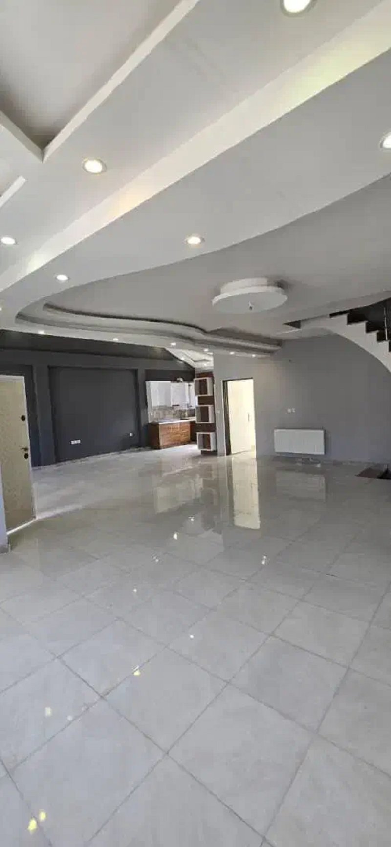 ویلا 280 متری سه خوابه در بلوار رودباری رشت13634222995