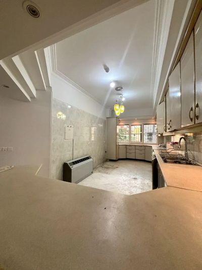 آپارتمان 230 متری چهارخوابه در زعفرانیه تهران