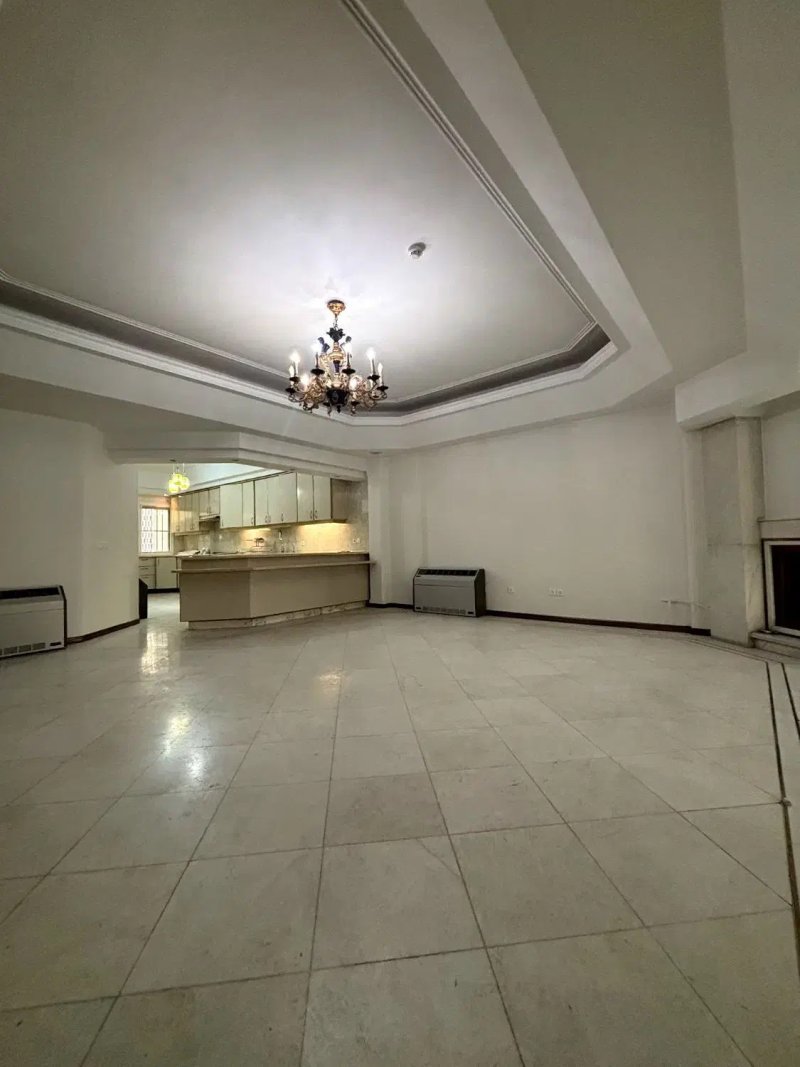 آپارتمان 230 متری چهارخوابه در زعفرانیه تهران13641423267