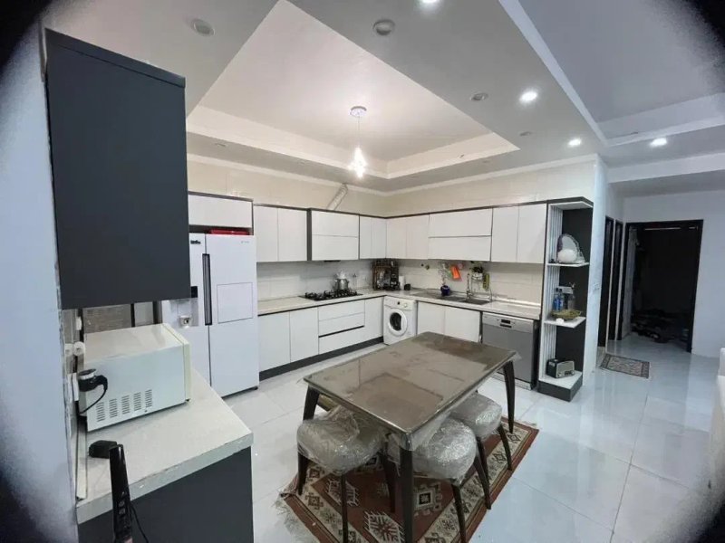 آپارتمان 160 متری سه خوابه در امامزاده قدس13637623172