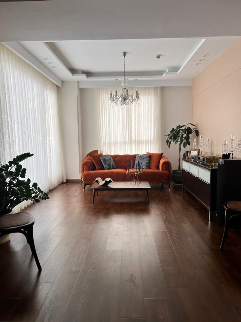 آپارتمان 139 متری دو خوابه در سهروردی تهران13643523338