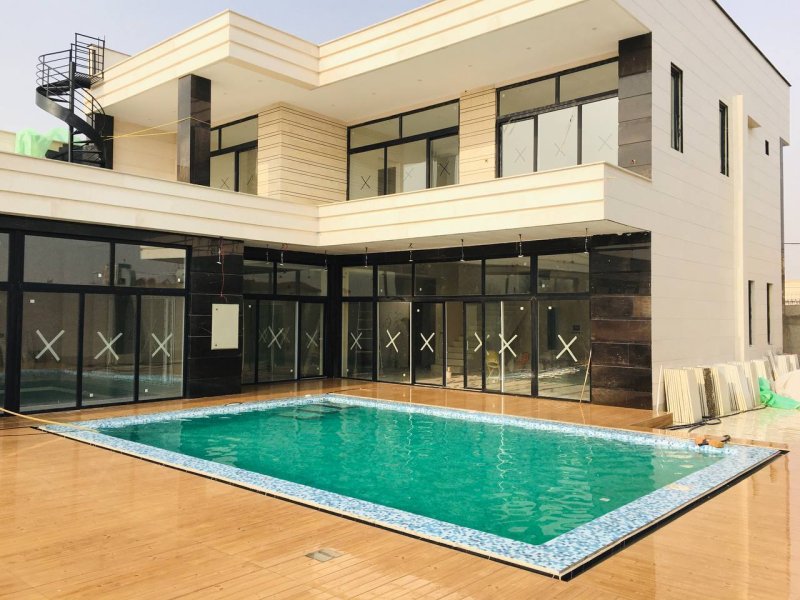 ویلا 1000 متری چهارخوابه در طاووسیه کرج13633822974