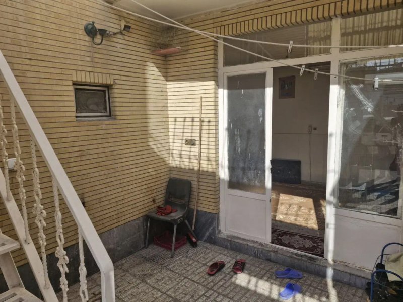 خانه 50 متری یک خوابه در شیخ طوسی غربی اصفهان13634723031