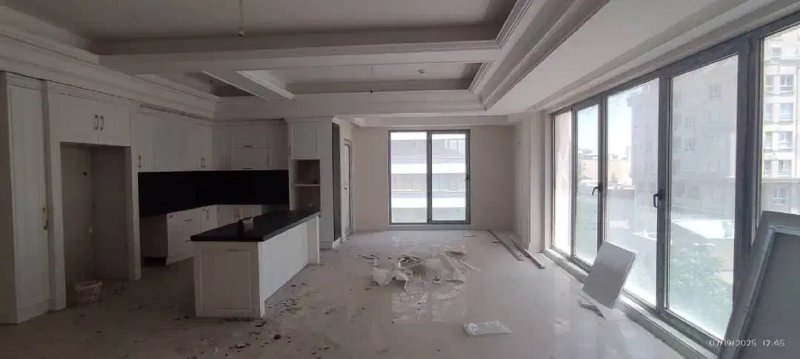 آپارتمان 103 متری دو خوابه در درکه تهران13642523315