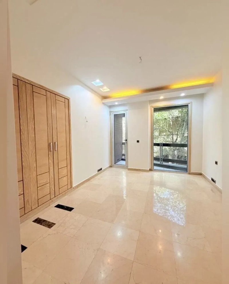 آپارتمان 190 متری سه خوابه در زعفرانیه تهران13639823233