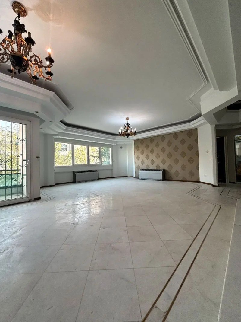 آپارتمان 230 متری چهارخوابه در زعفرانیه تهران13641423269