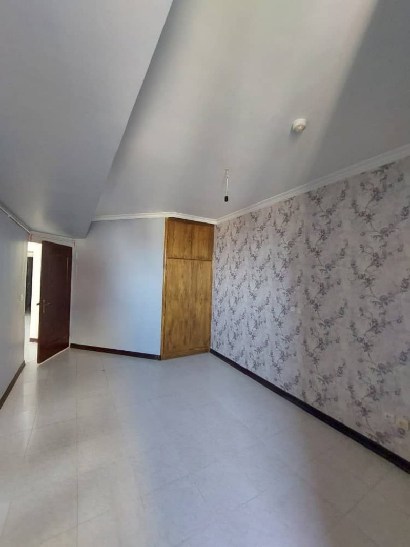 آپارتمان 120 متری دو خوابه در برازنده اصفهان13630522900