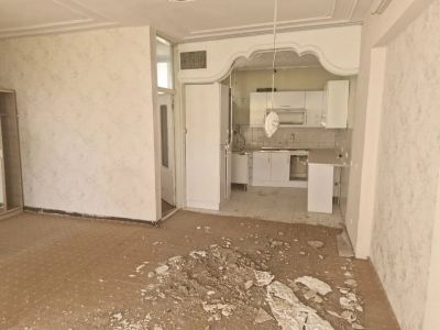 خانه 108 متری یک خوابه در شیخ طوسی غربی اصفهان