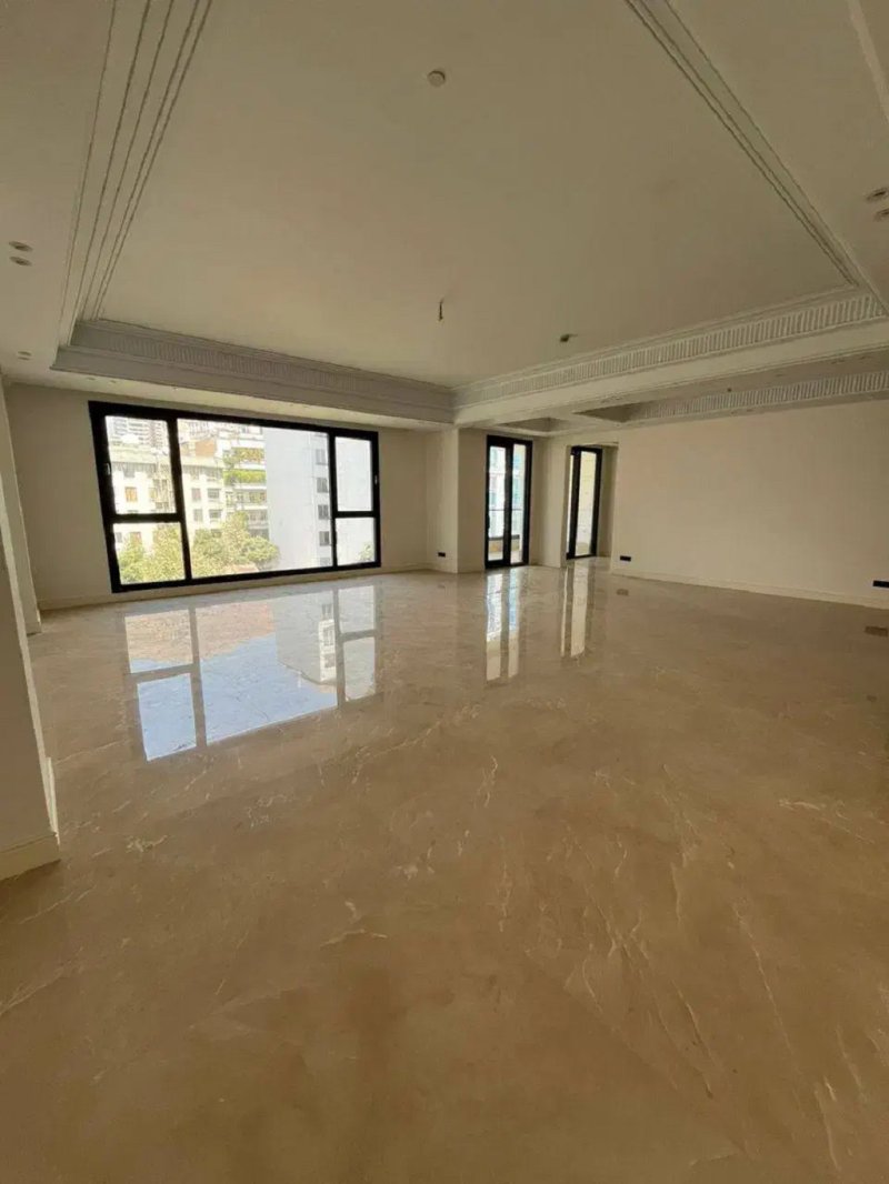 آپارتمان 250 متری سه خوابه در زعفرانیه تهران13642123303