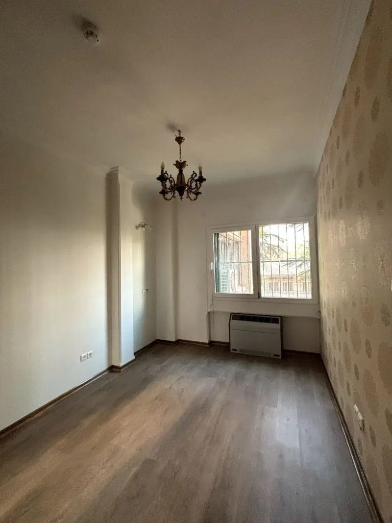 آپارتمان 230 متری چهارخوابه در زعفرانیه تهران13641423268