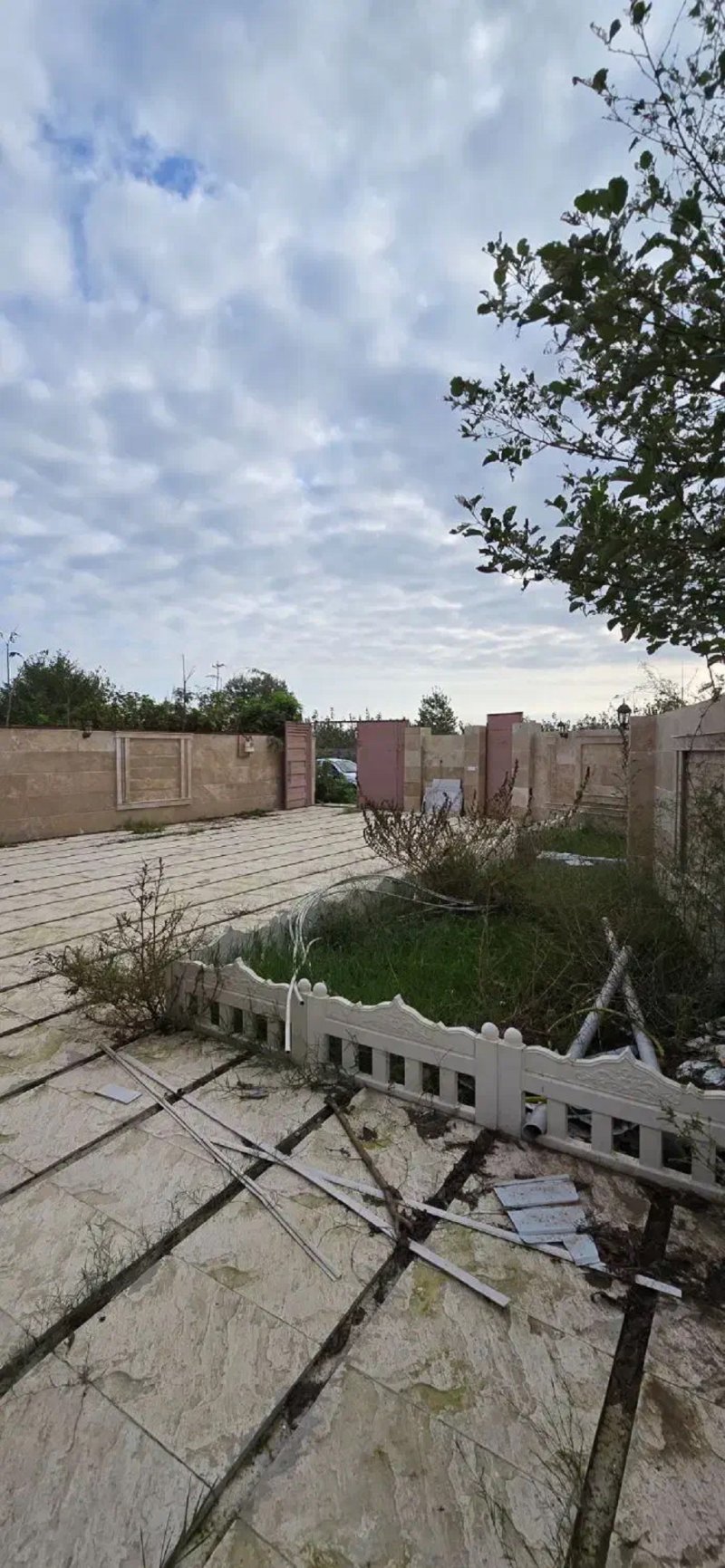 ویلا 200 متری دو خوابه در زیباکنار13635223074