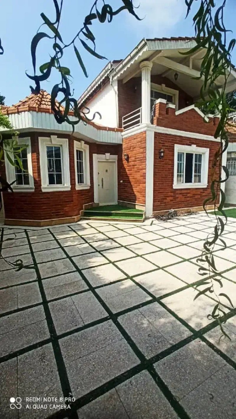 ویلا 280 متری سه خوابه در بلوار رودباری رشت13634222992