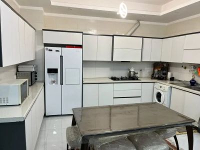 آپارتمان 160 متری سه خوابه در امامزاده قدس