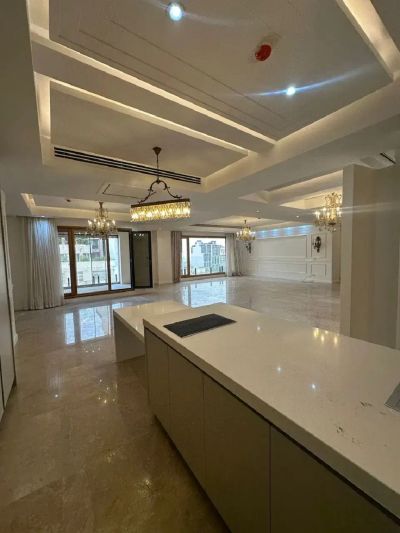 آپارتمان 220 متری سه خوابه در زعفرانیه تهران