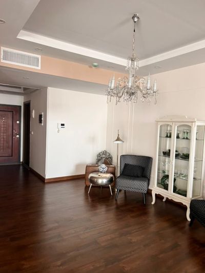 آپارتمان 139 متری دو خوابه در سهروردی تهران