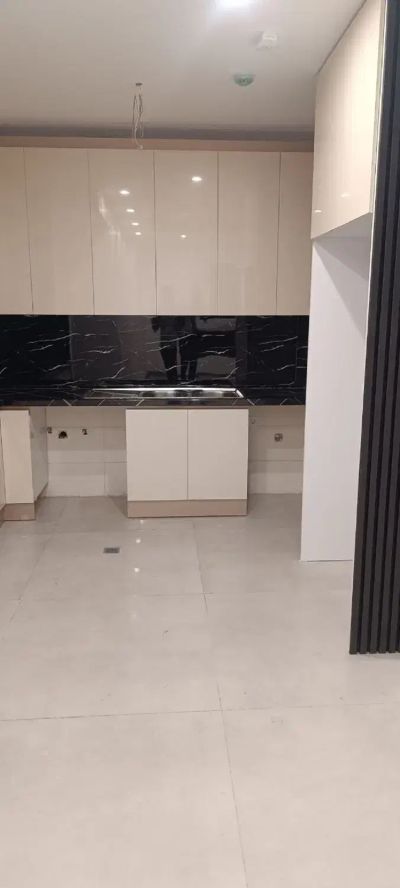 آپارتمان 140 متری سه خوابه در ستارخان تهران