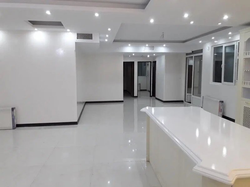 آپارتمان 110 متری دو خوابه در خیابان هلال احمر تهران13636723131