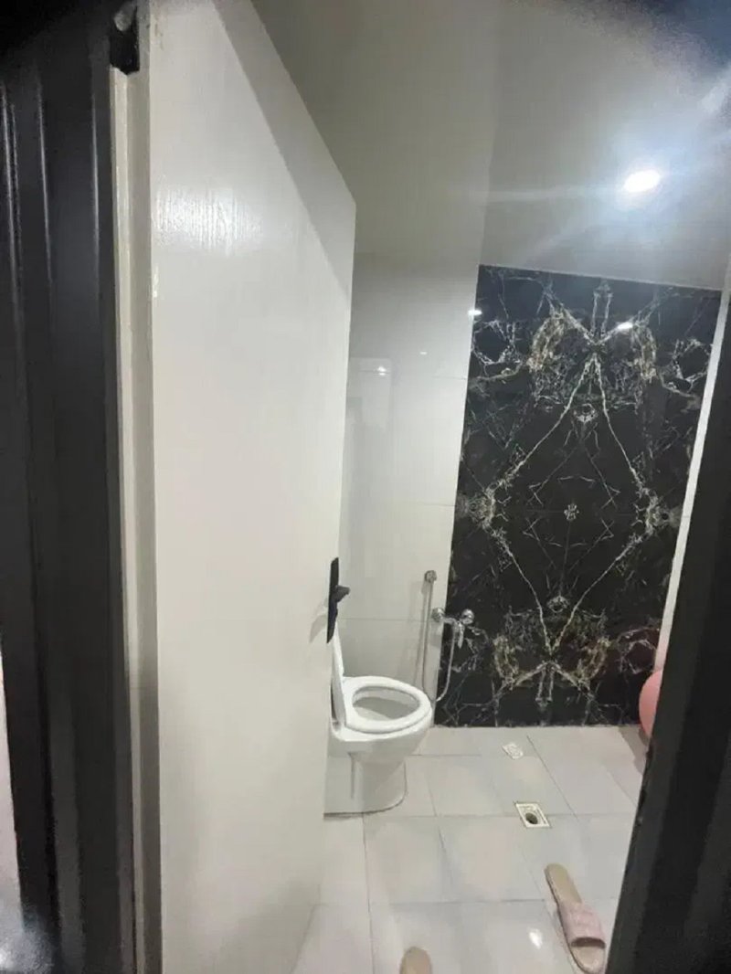 آپارتمان 160 متری سه خوابه در امامزاده قدس13637623173