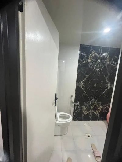 آپارتمان 160 متری سه خوابه در امامزاده قدس