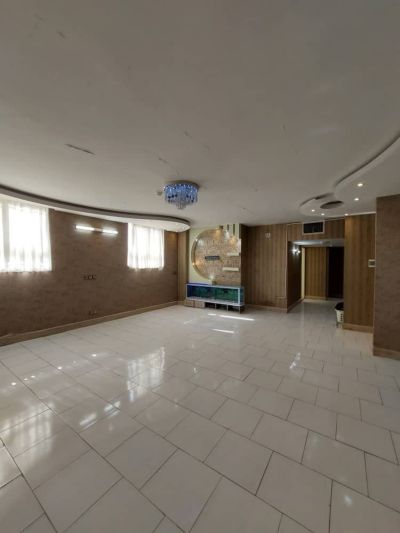 آپارتمان 120 متری سه خوابه در برازنده اصفهان