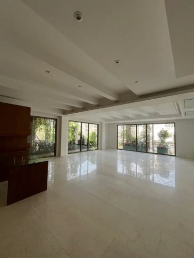 آپارتمان 365 متری چهارخوابه در زعفرانیه تهران