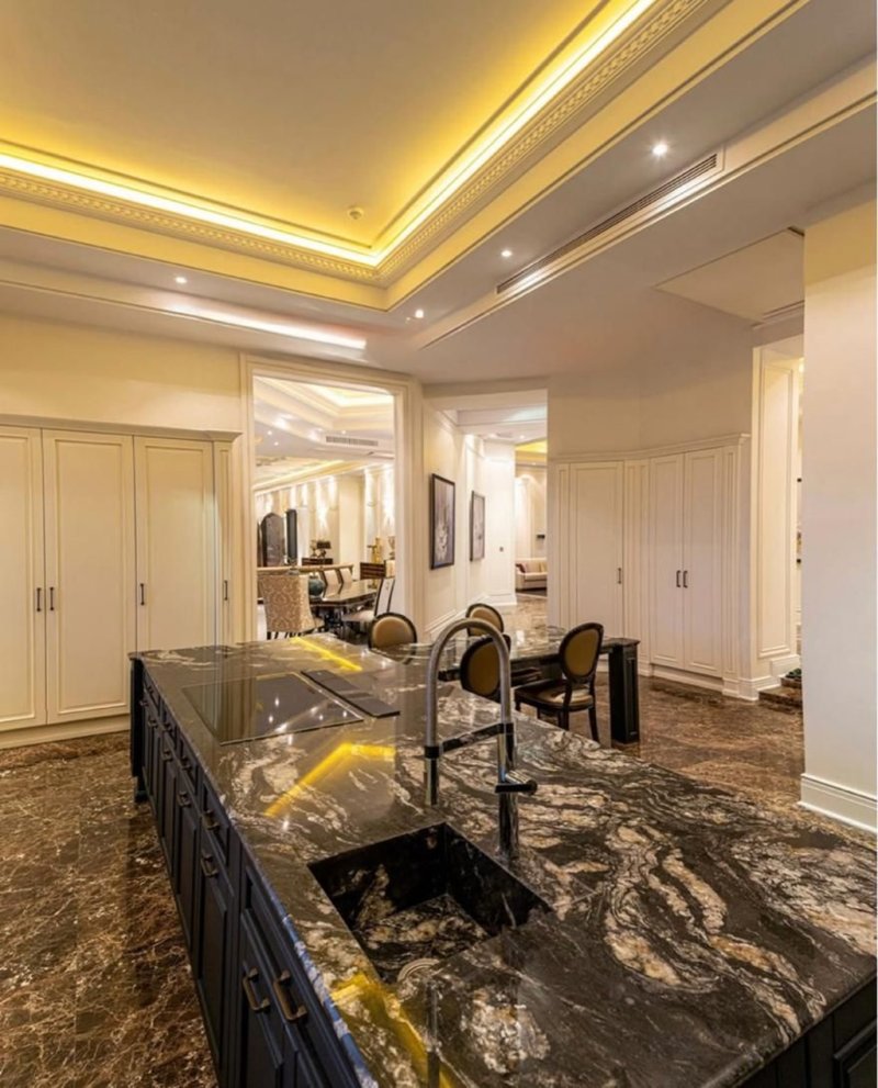 آپارتمان 288 متری سه خوابه در نیاوران تهران13646723402