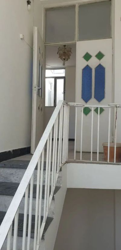 خانه 105 متری دو خوابه در آبادانی و مسکن کرمانشاه