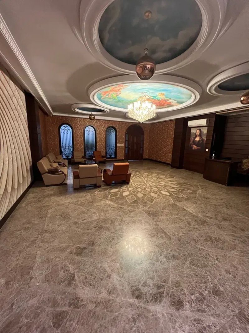 آپارتمان 180 متری سه خوابه در قیطریه تهران13654623500