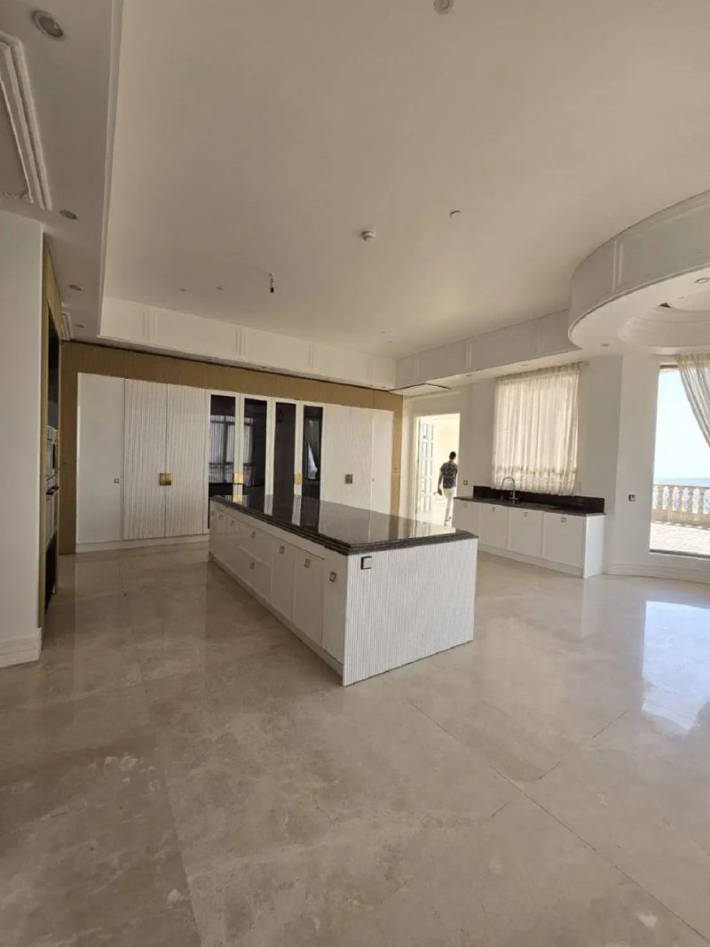 آپارتمان 460 متری چهارخوابه در نیاوران تهران13653823475