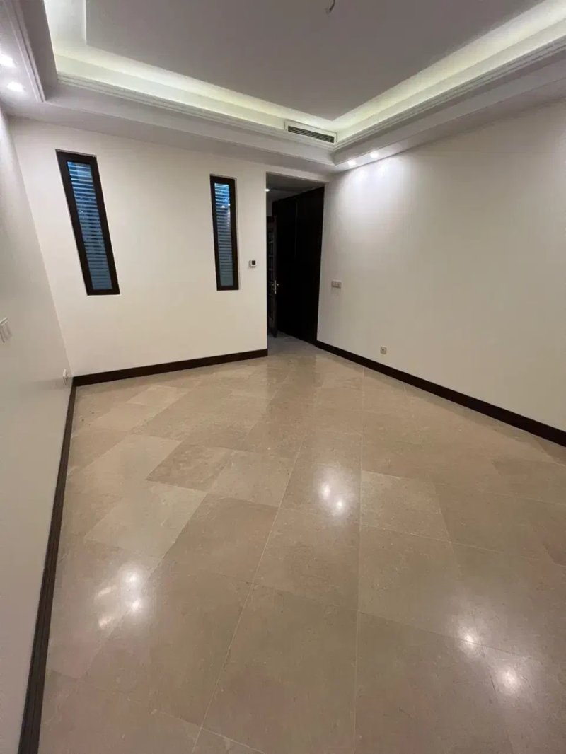 آپارتمان 180 متری سه خوابه در قیطریه تهران13654623497