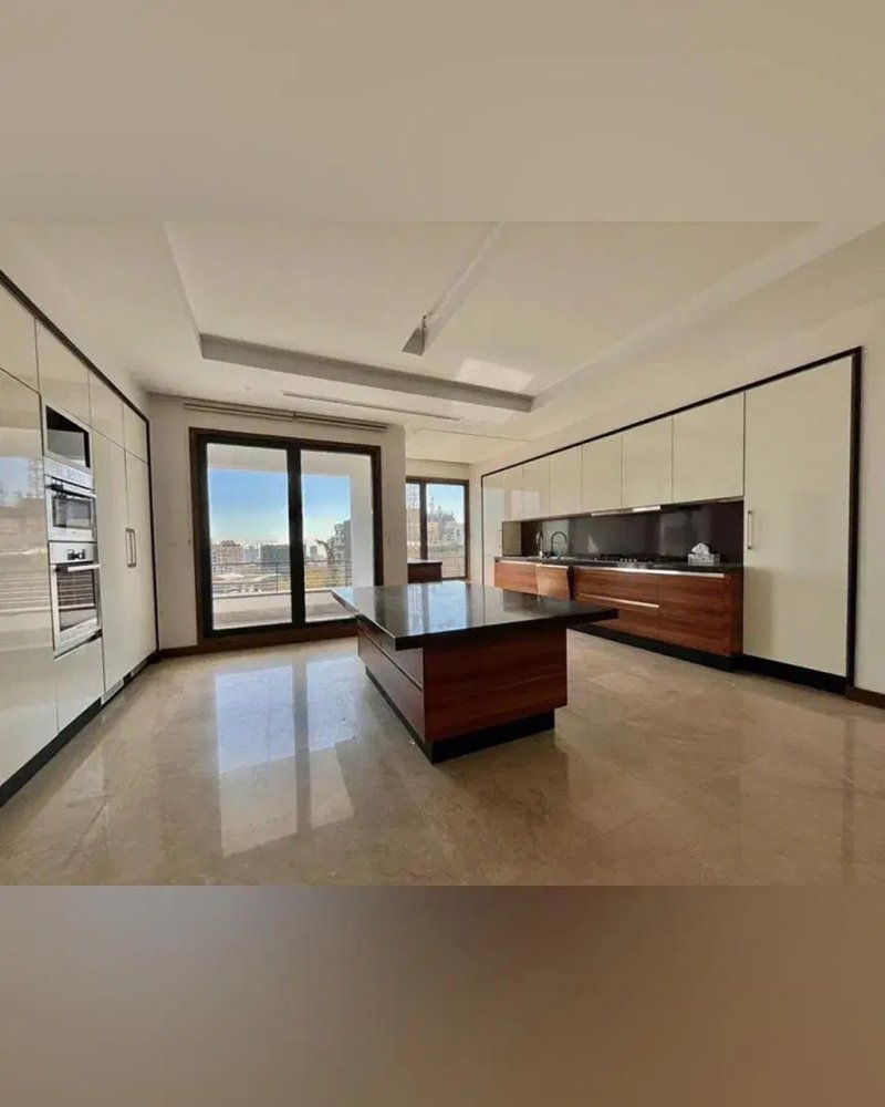 آپارتمان 280 متری سه خوابه در کامرانیه تهران13651823416