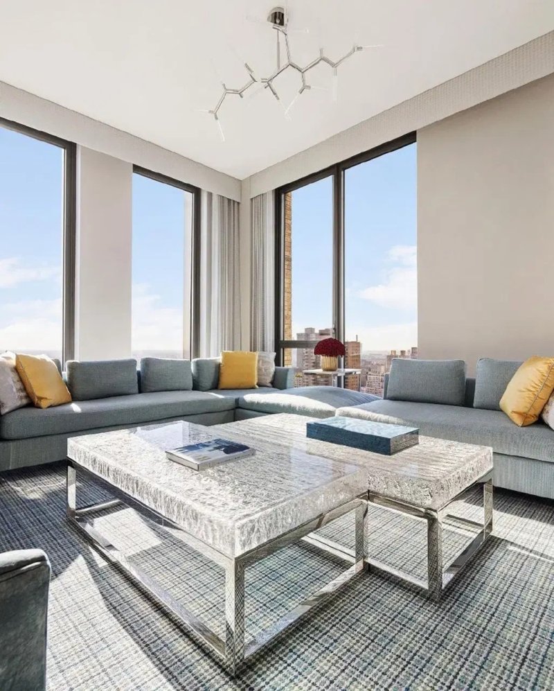 آپارتمان 250 متری سه خوابه در فرمانیه تهران13653623471