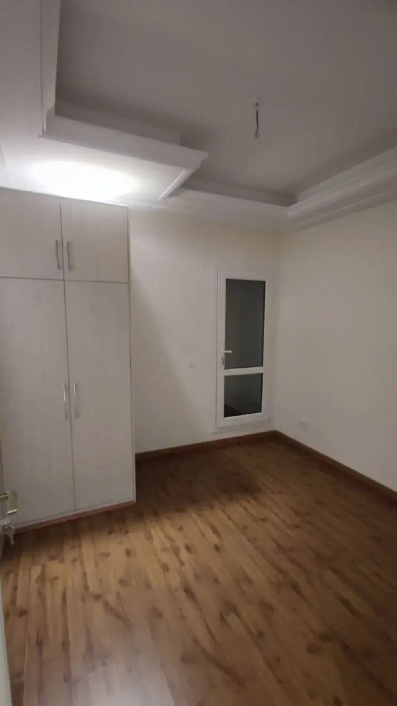 آپارتمان 200 متری سه خوابه در پاسداران تهران13662423669