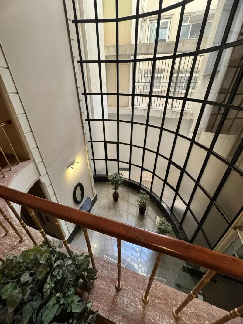 آپارتمان 230 متری سه خوابه در پاسداران تهران13662323658