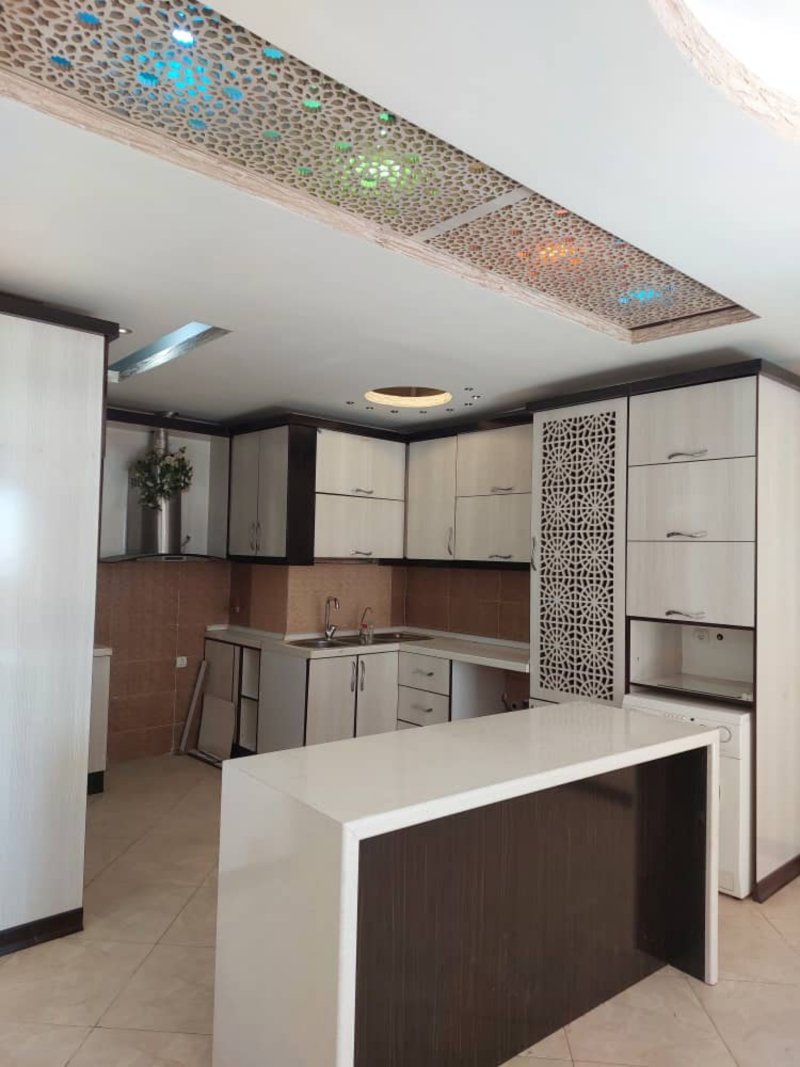 آپارتمان 125 متری دو خوابه در گلستان اصفهان13663923702