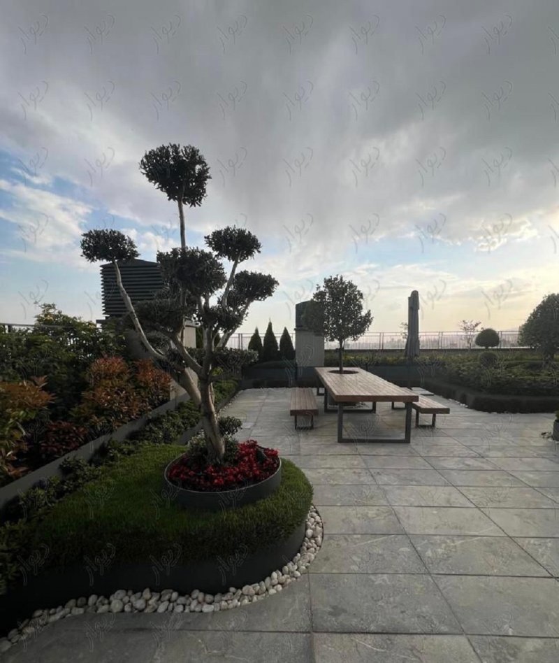 آپارتمان 260 متری چهارخوابه در پاسداران تهران13661223615