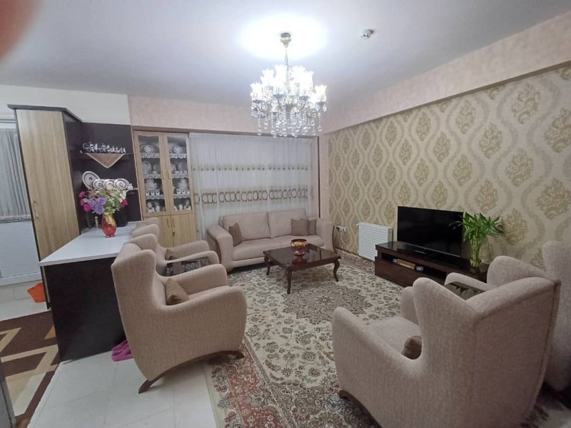 آپارتمان 82 متری دو خوابه در بلوار جمهوری یزد13663523694