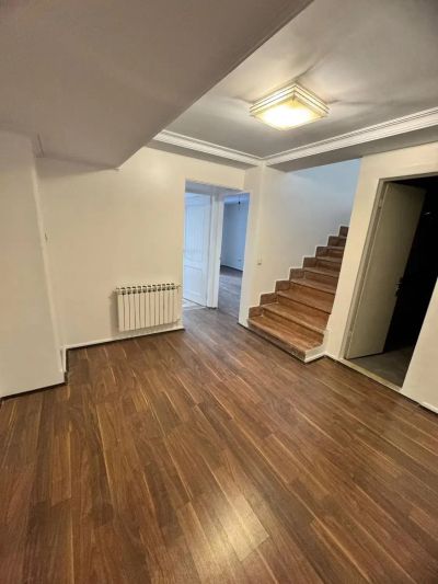 آپارتمان 230 متری سه خوابه در پاسداران تهران