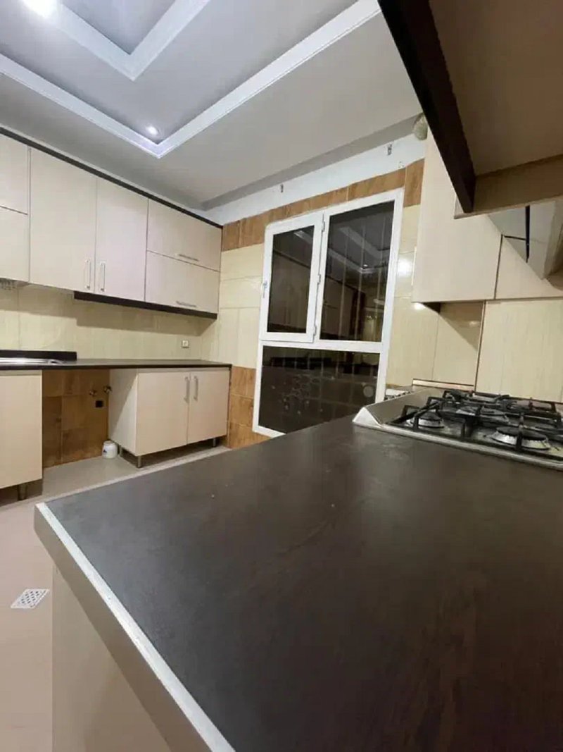 آپارتمان 80 متری دو خوابه در مرزداران تهران13665823773