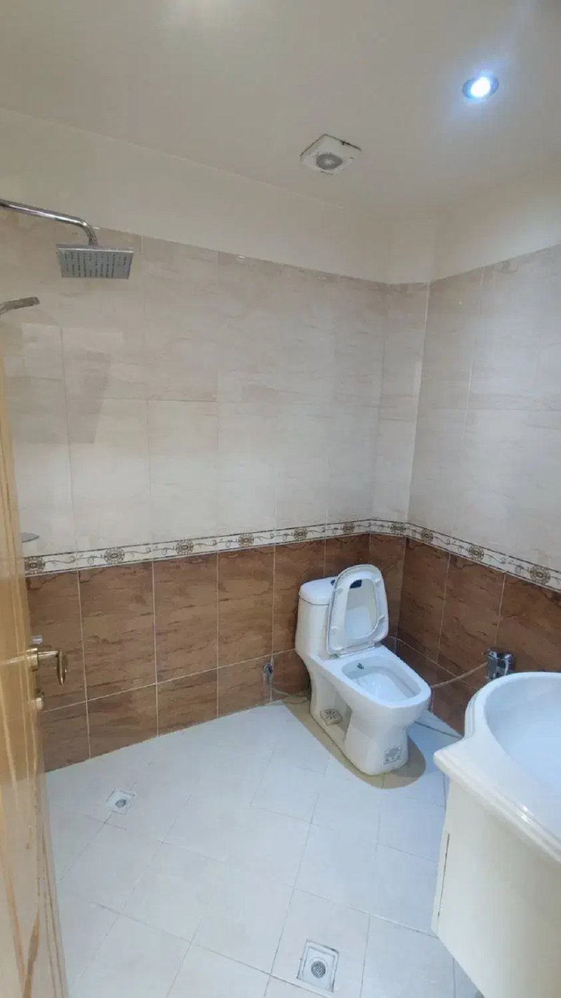 آپارتمان 230 متری سه خوابه در پاسداران تهران13662723683