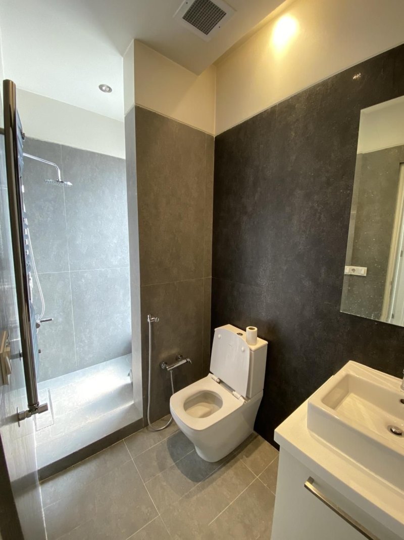 آپارتمان 201 متری سه خوابه در پاسداران تهران13660723591