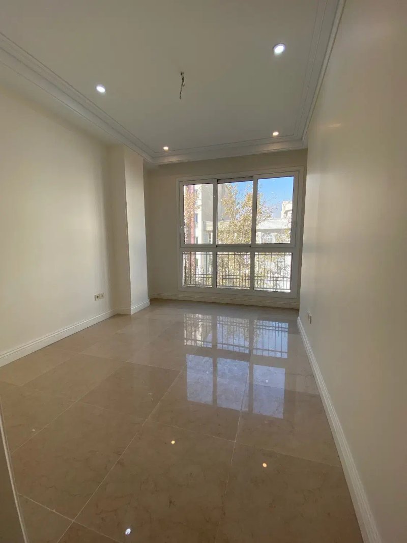 آپارتمان 125 متری سه خوابه در پاسداران تهران13660523575