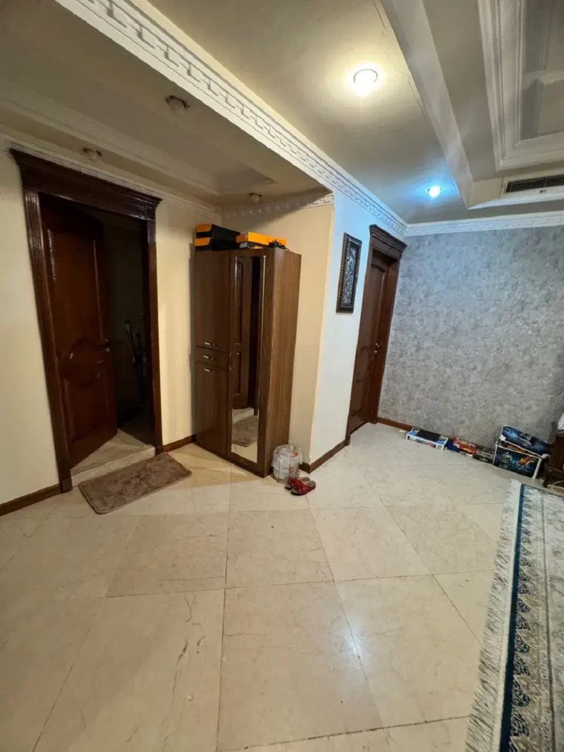 آپارتمان 145 متری سه خوابه در هروی تهران13662223651