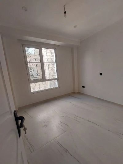 آپارتمان 90 متری دو خوابه در دروس تهران