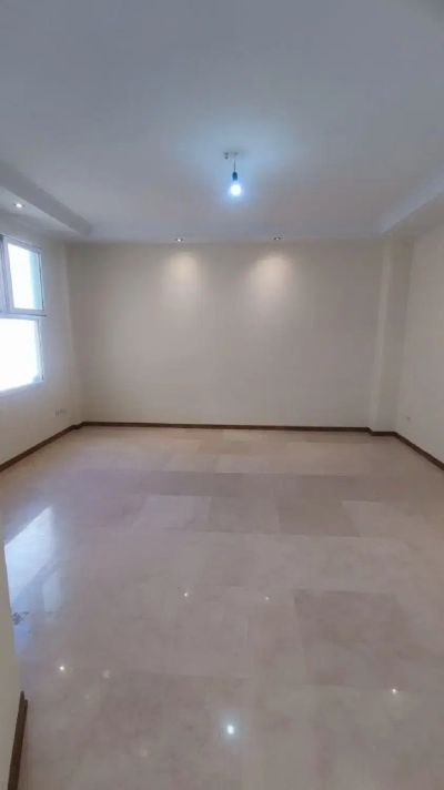 آپارتمان 230 متری سه خوابه در پاسداران تهران