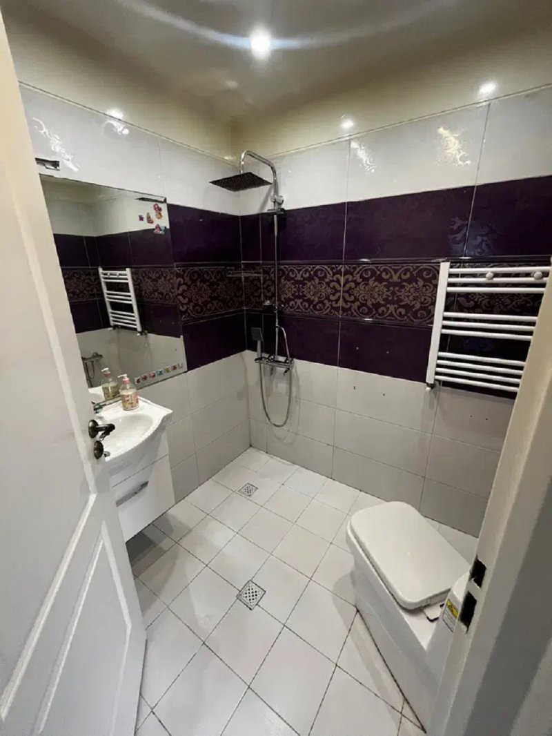 آپارتمان 110 متری دو خوابه در درکه تهران13676123974