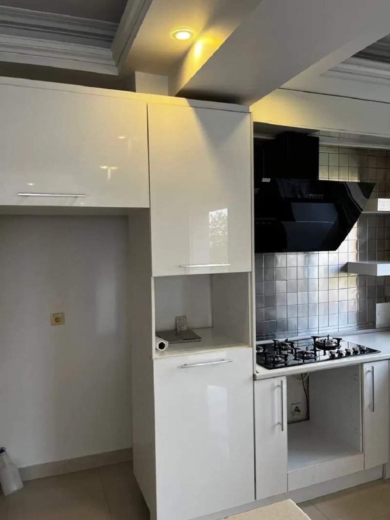 آپارتمان 140 متری دو خوابه در درکه تهران13676023958