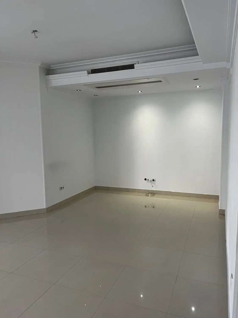 آپارتمان 110 متری دو خوابه در درکه تهران13676123968