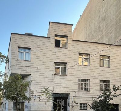 کلنگی 460 متری بیشتر از هشت خواب در هروی تهران