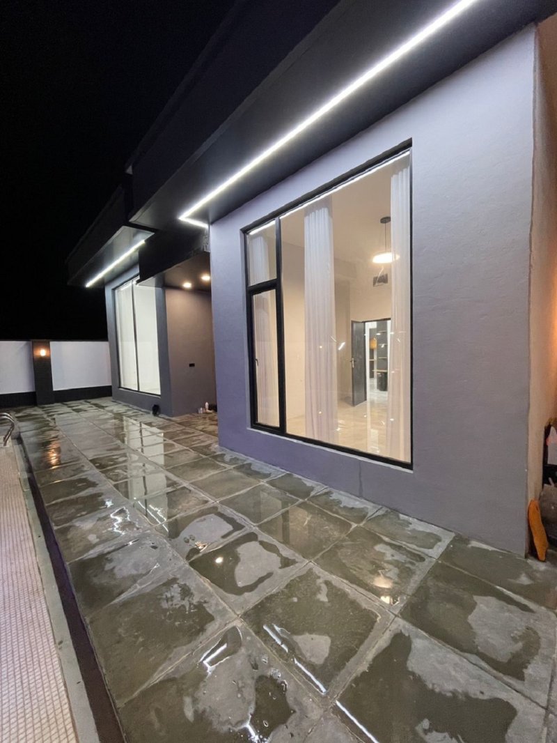 ویلا 490 متری دو خوابه در زکی آباد کرج13676323987